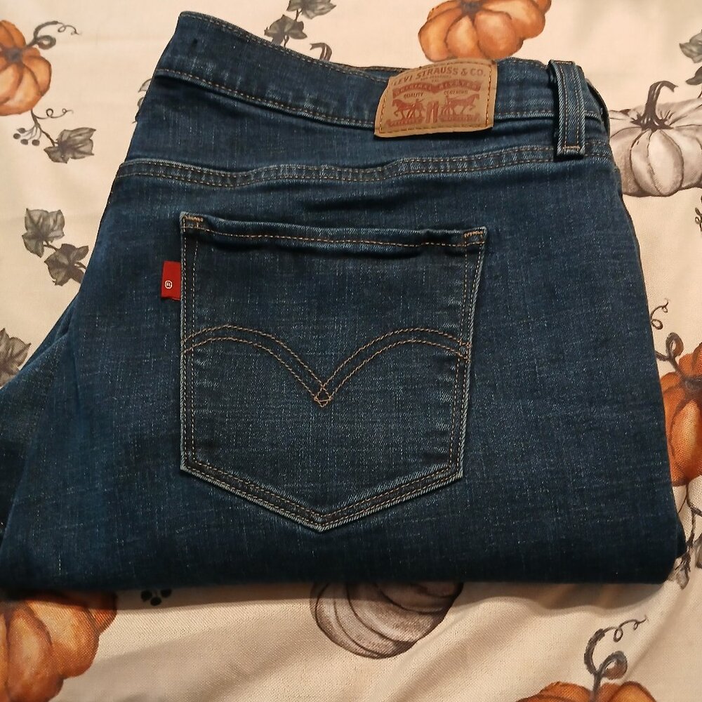 Levi jeans